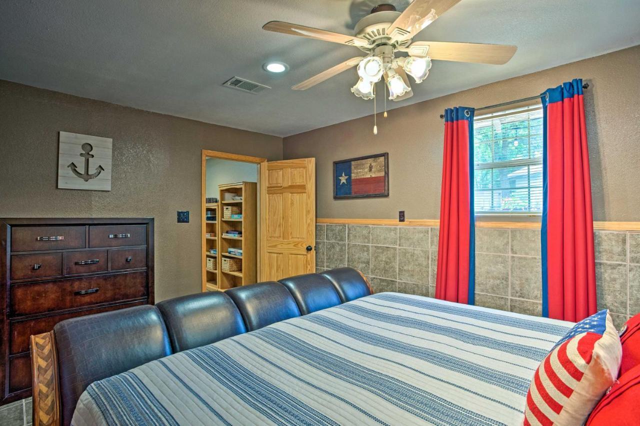 Lake Texoma Cabin - 1 Mi To Park And Boat Ramp! Willow Spring Екстер'єр фото